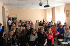 В Лебяжьевском центре дополнительного образования прошла муниципальная школа КВН.